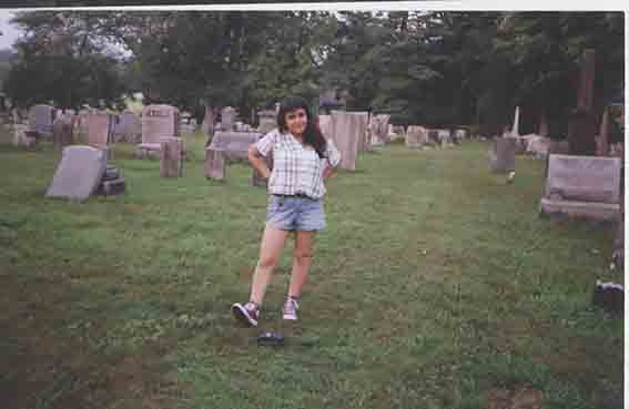 yo en cementerio